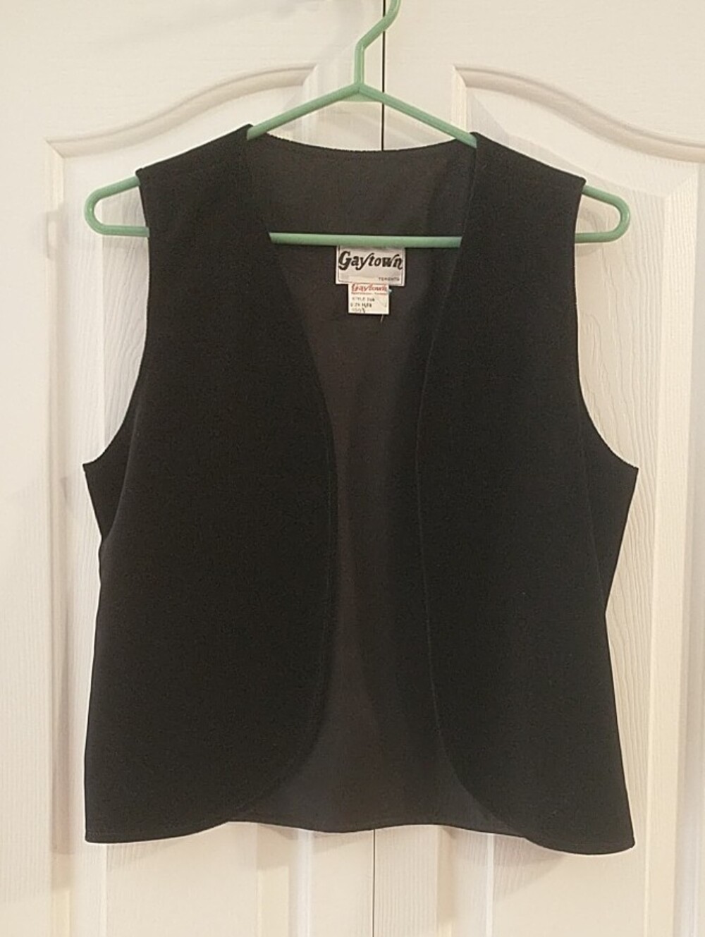 🇨🇦 Gaytown ( Toronto)  Vintage Classic Black Vest 🇨🇦 size 11/12